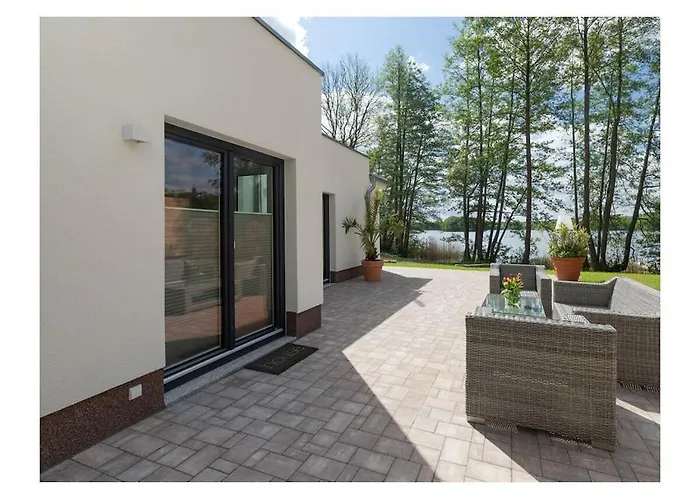 With 1 Bedroom شقة