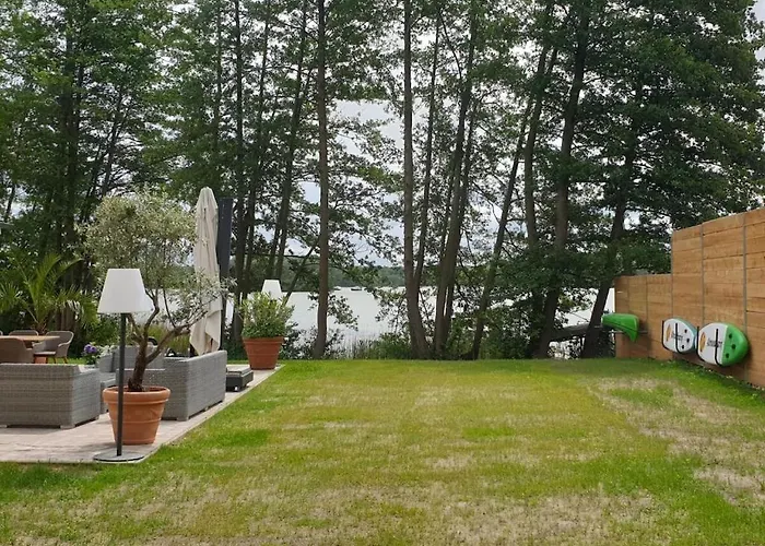 With 1 Bedroom شقة